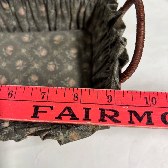 Country House Basket Lined Gray Floral - Picture 8 of 12